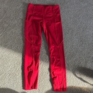 Lululemon Wunder Train HR Tight 25” with pocket- red Sz 4